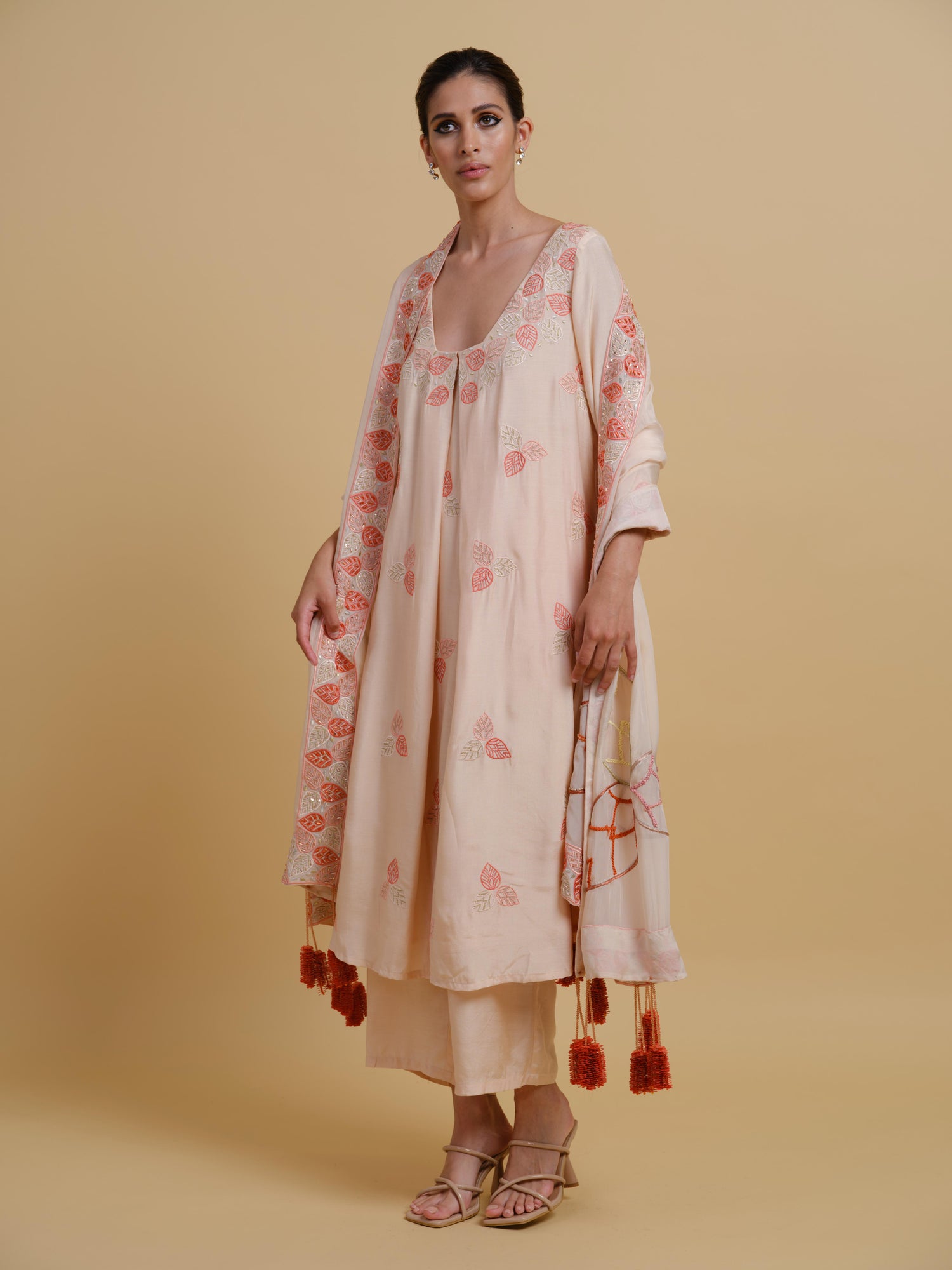 Manohara Kurta Set